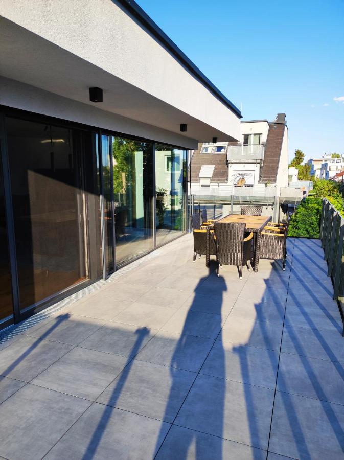 Luxuriöses Penthouse: UN City View & Private Lift Vienna Exterior photo